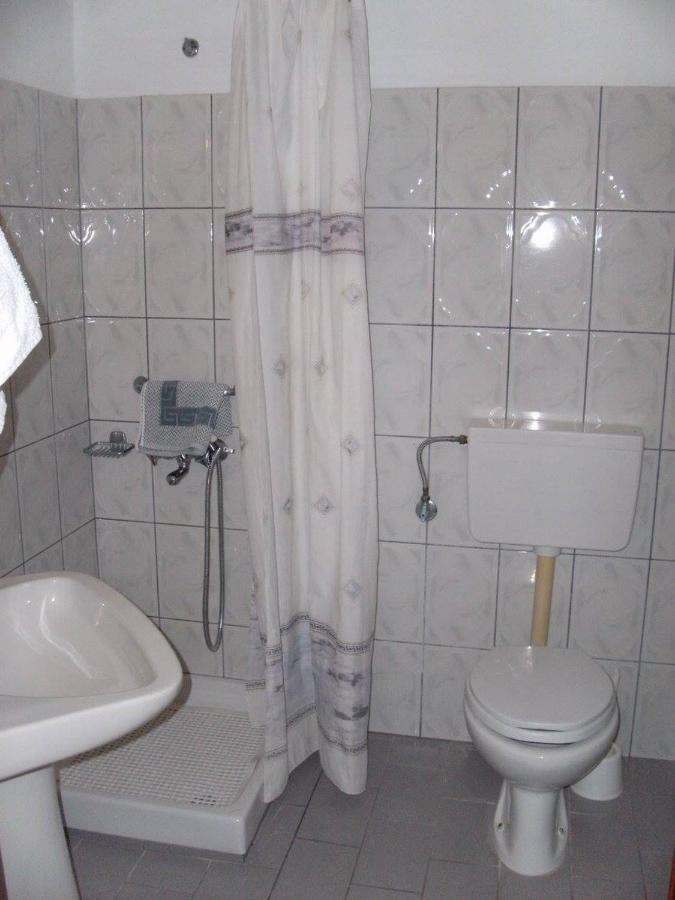 Hotel George 크리시 아모우디아 외부 사진